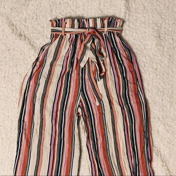 XHILIRATION Striped Paper-Bag Pants - Picture 2 of 4